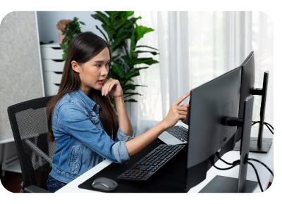 woman conducting a test on Userlytics
